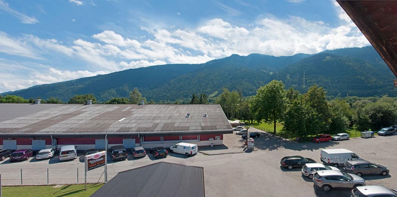 Gasthaus Pension Goldeck Spittal an der Drau Exterior photo